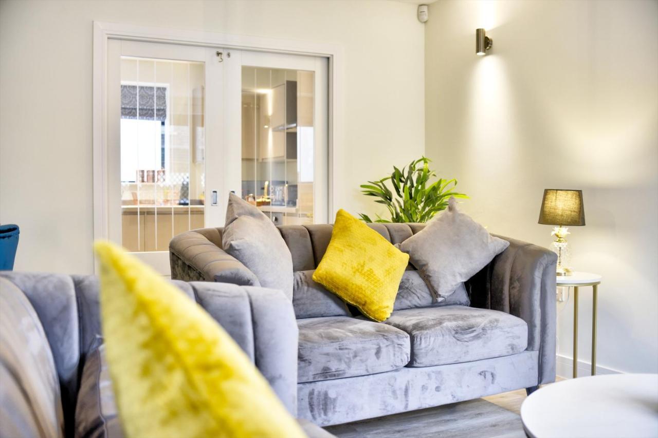 Kist Accommodates - Morgans Retreat Harrogate Bagian luar foto